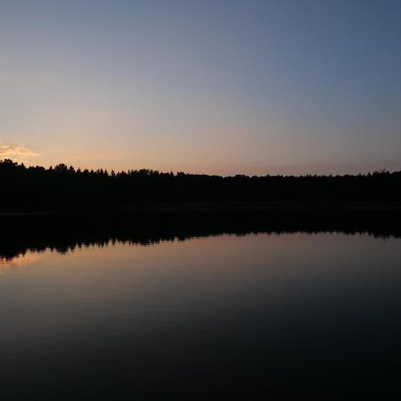 Luett Huett Hotel Rechlin Buitenkant foto